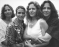 /album/galeria11/nicholas-nixon-brown-sisters-1995-jpg/